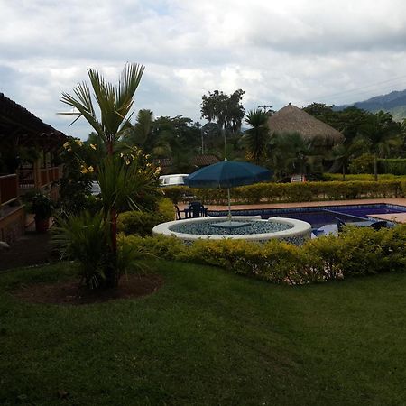 Finca El Diamante Villa Calarca Luaran gambar