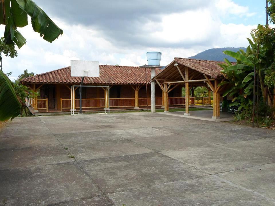 Finca El Diamante Villa Calarca Luaran gambar